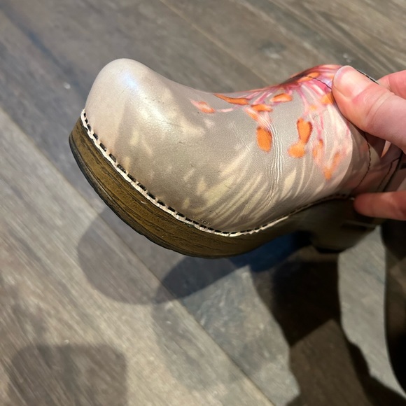 Floral Pink Poppy Dansko Mules/Clogs - Picture 4 of 14